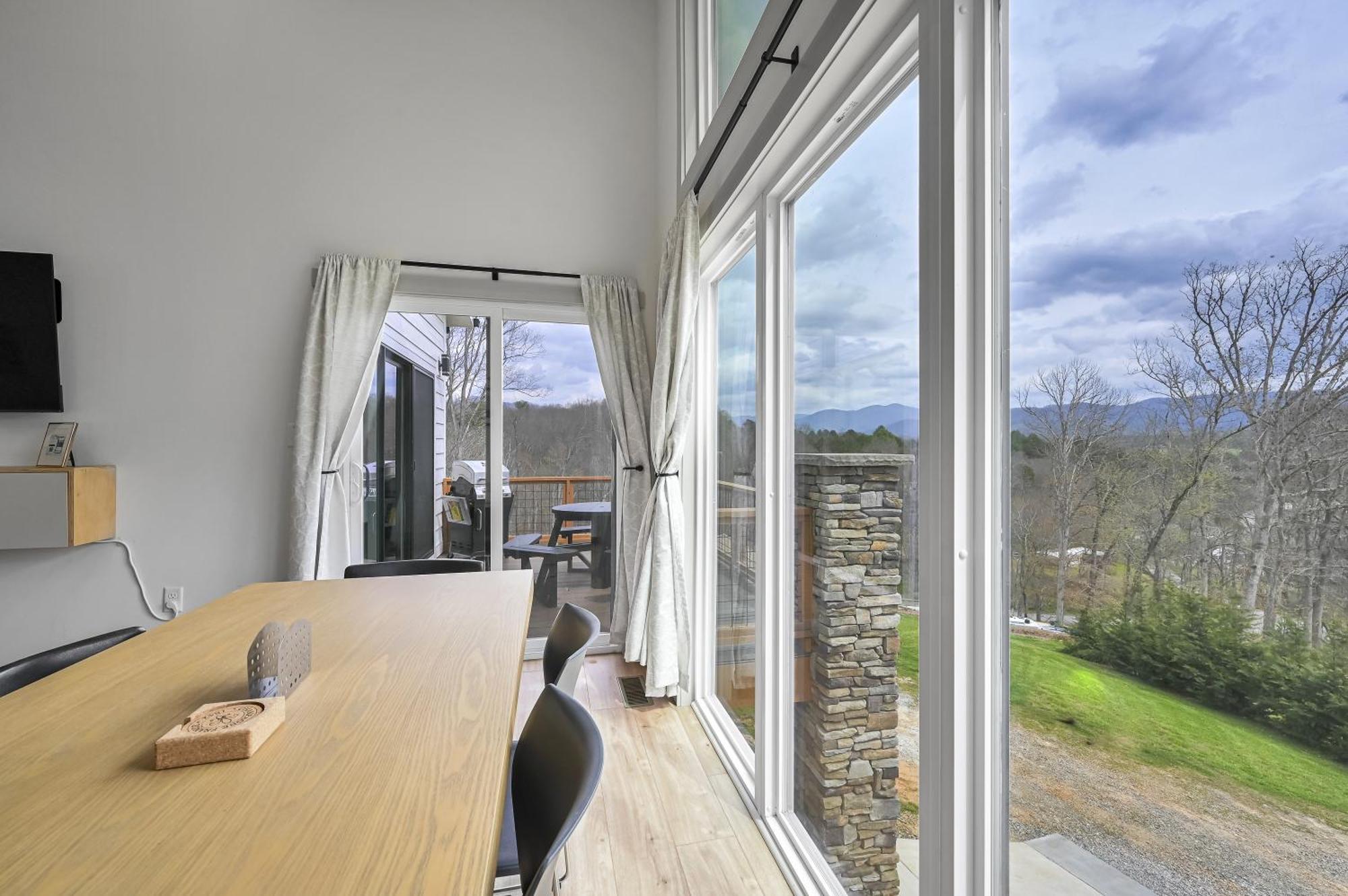 Mon Tresor, Modern Mountain Views With Deck Vila Weaverville Exterior foto